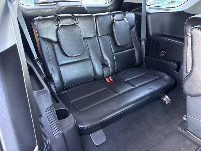 Used 2021 Ford Explorer Limited w/ Equipment Group 301A AWD/4WD image 20
