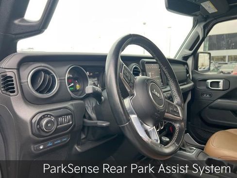 Used 2022 Jeep Wrangler Unlimited Rubicon 4xe w/ Cold Weather Group image 9