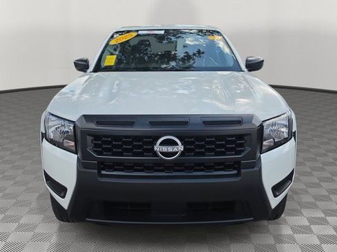 Used 2025 Nissan Frontier S image 3
