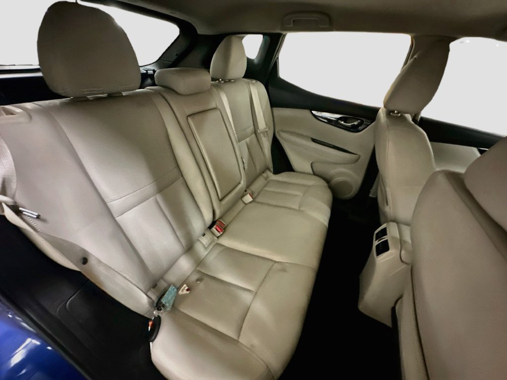 Used 2019 Nissan Rogue Sport SL FWD image 26