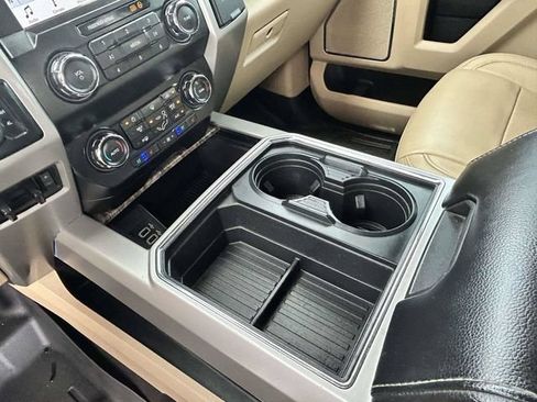 Used 2019 Ford F250 Lariat w/ Lariat Ultimate Package AWD/4WD image 21
