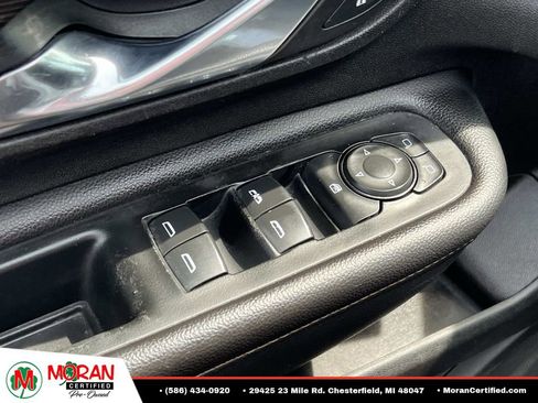 Used 2019 GMC Terrain SLT AWD/4WD image 16