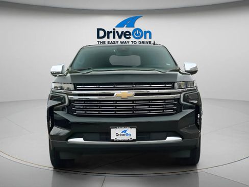 Used 2024 Chevrolet Suburban Premier image 15