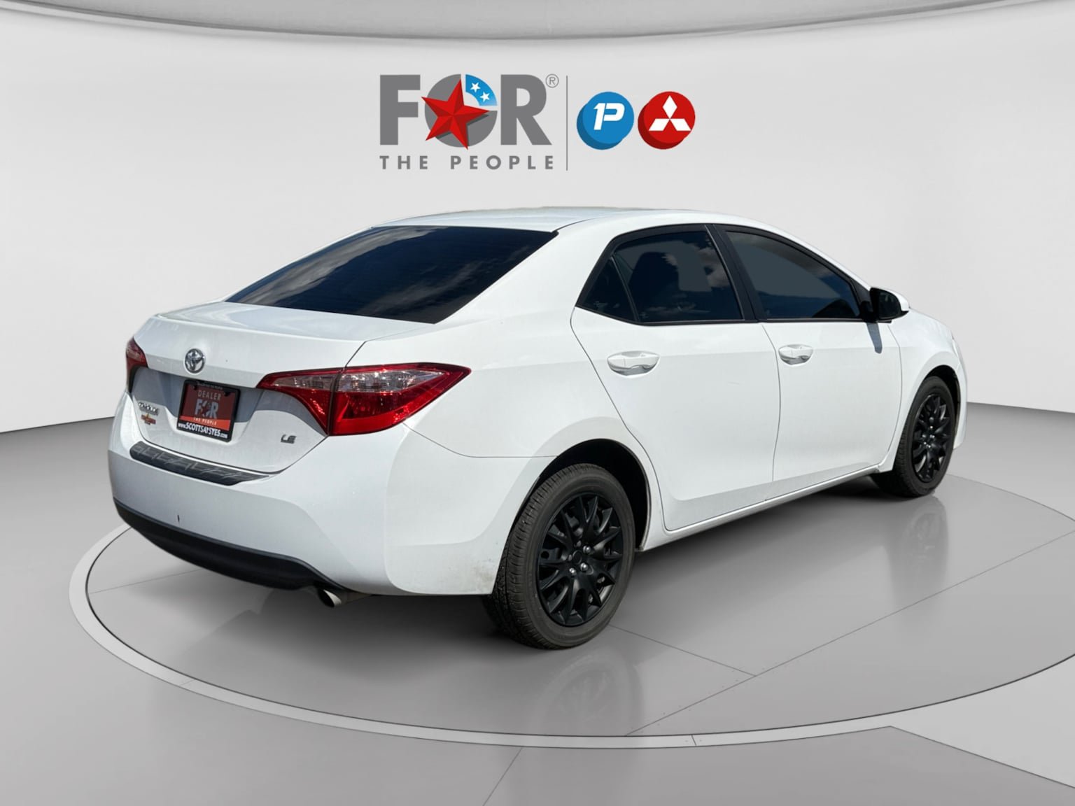 Used 2019 Toyota Corolla LE w/ Carpet Mat Package (TMS) FWD image 5