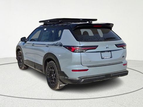 New 2025 Mitsubishi Outlander SE AWD/4WD image 7