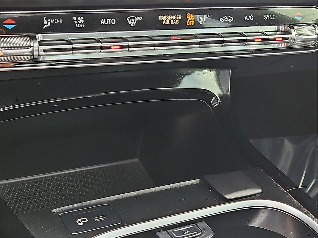 Used 2020 Mercedes-Benz CLA 250 4MATIC image 21