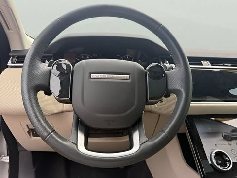 Used 2019 Land Rover Range Rover Velar S AWD/4WD image 18
