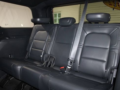 Used 2022 Lincoln Navigator Reserve AWD/4WD image 28