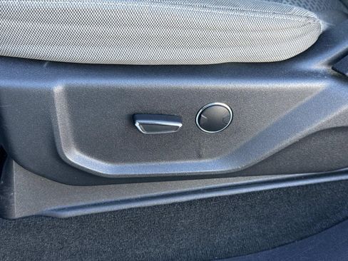 Used 2017 Ford F250 XLT w/ XLT Value Package image 19