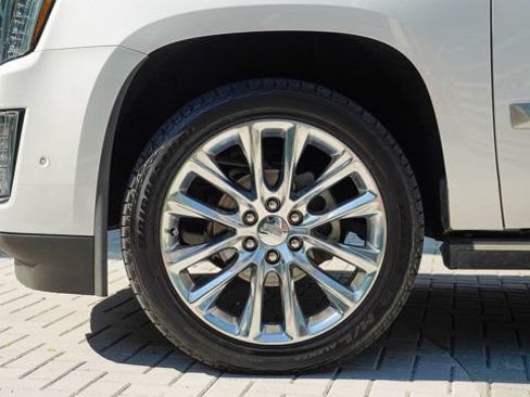 Used 2019 Cadillac Escalade ESV Premium Luxury RWD image 12