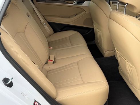 Used 2018 Genesis G80 3.8 image 29