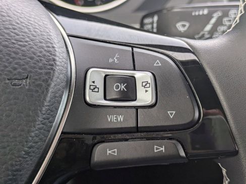 Certified 2021 Volkswagen Tiguan S image 25