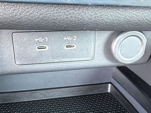 Certified 2025 Nissan Rogue SV image 16