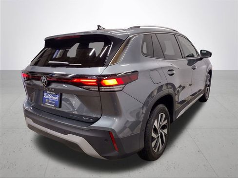 New 2026 Volkswagen Tiguan S image 12