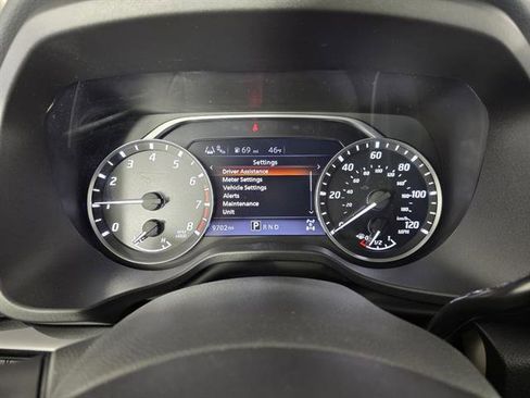 Used 2024 Nissan Titan SV w/ SV Convenience Package image 31