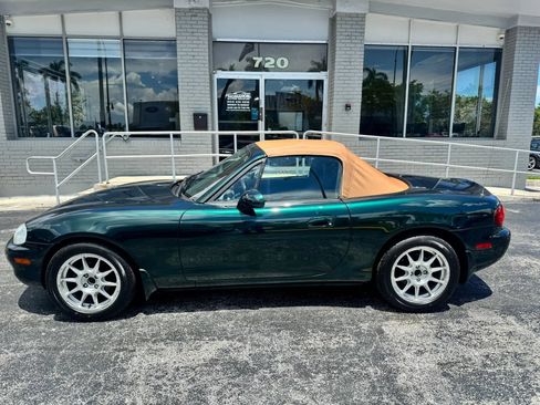 Used 1999 MAZDA MX-5 Miata RWD image 8