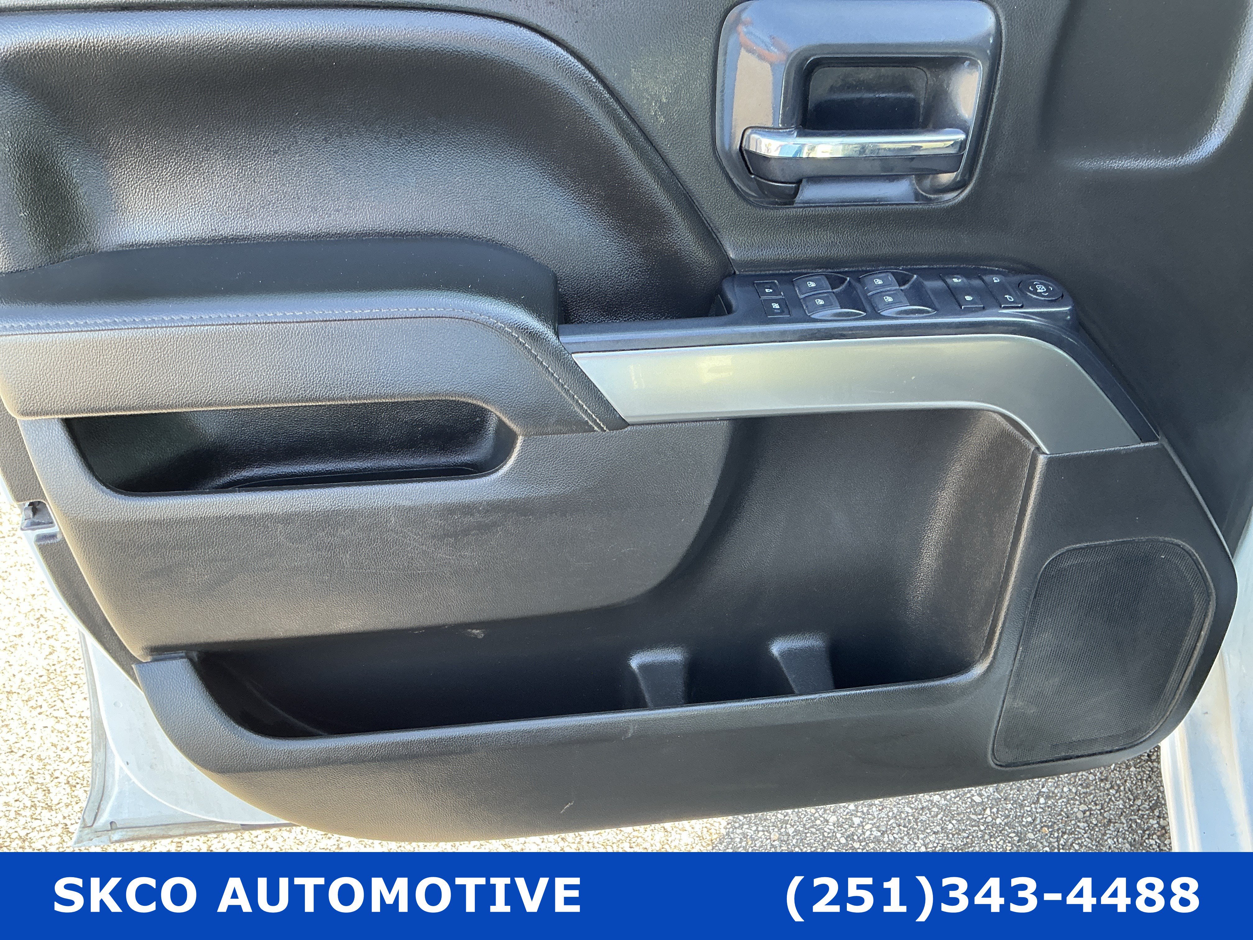 Used 2019 Chevrolet Silverado 1500 LT w/ Texas Edition RWD image 12