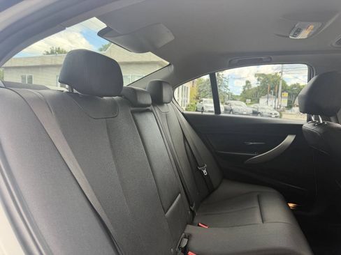Used 2018 BMW 320i xDrive Sedan AWD/4WD image 24