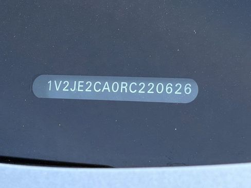 Used 2024 Volkswagen Atlas Cross Sport SE FWD image 34
