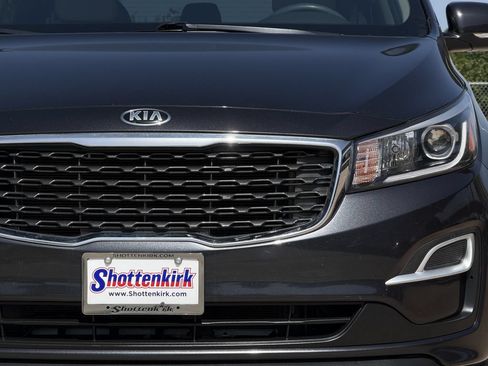 Used 2021 Kia Sedona LX FWD image 8