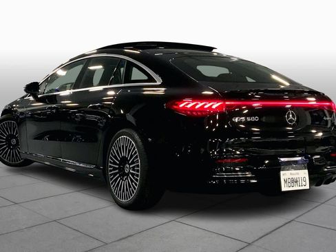 Certified 2023 Mercedes-Benz EQS 580 4MATIC Sedan image 11