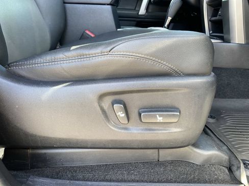 Used 2021 Toyota 4Runner SR5 Premium w/ Moonroof Package RWD image 34