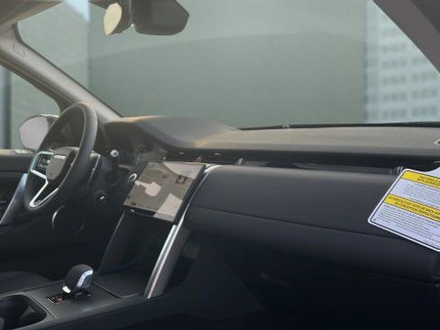 New 2025 Land Rover Discovery Sport S image 20