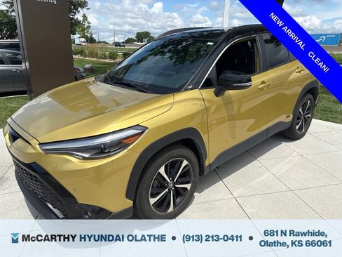 Used 2023 Toyota Corolla Cross AWD Hybrid w/ Convenience Package image 1