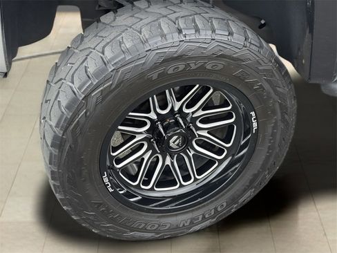 Used 2018 Chevrolet Silverado 1500 LT image 33