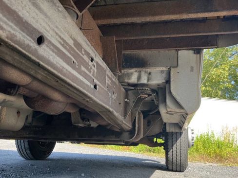 Used 2010 Chevrolet Express 3500 image 9