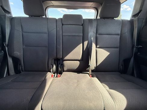 Used 2018 Jeep Grand Cherokee Laredo AWD/4WD image 22