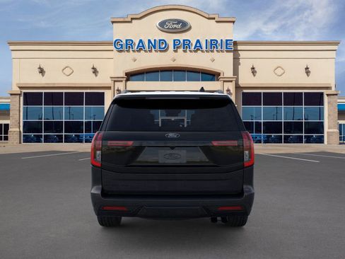 New 2025 Ford Expedition Platinum w/ Stealth Performance Package image 5