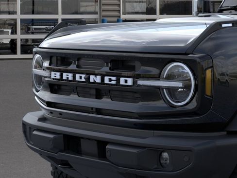 New 2025 Ford Bronco Outer Banks w/ Sasquatch Package AWD/4WD image 19