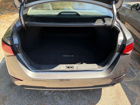 Used 2025 Nissan Sentra SV FWD image 29