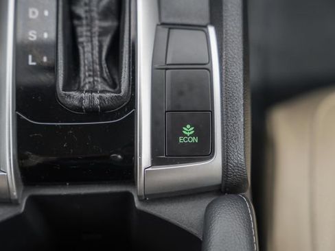 Used 2019 Honda Civic EX-L image 23
