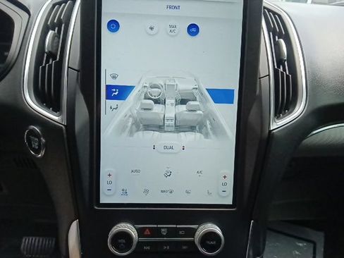 Certified 2022 Ford Edge Titanium w/ Equipment Group 301A AWD/4WD image 23
