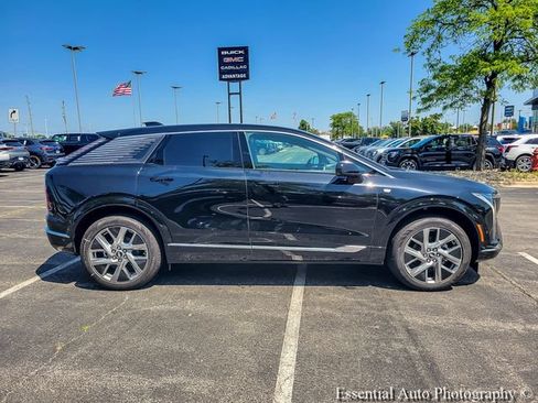 New 2026 Cadillac Optiq Luxury 1 w/ LPO, Floor Liner Package AWD/4WD image 13