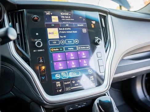 Used 2022 Subaru Outback Premium image 21