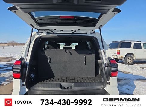 New 2026 Toyota 4Runner SR5 image 32