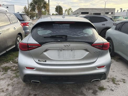 Used 2019 INFINITI QX30 FWD image 8