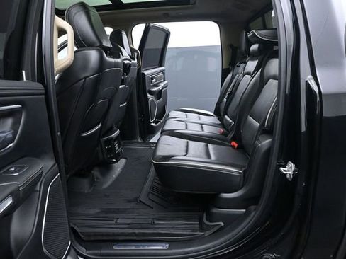 Used 2019 RAM 1500 Laramie AWD/4WD image 13