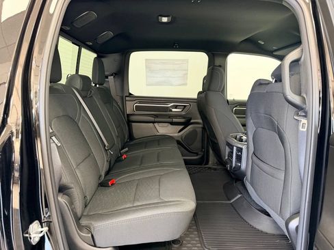 New 2026 RAM 1500 4x4 Crew Cab image 8