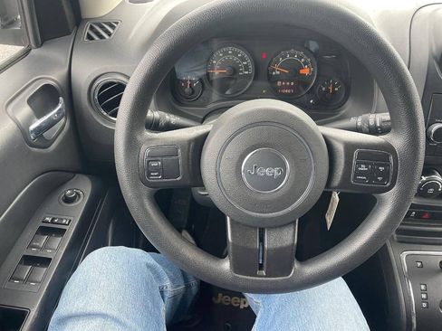 Used 2016 Jeep Compass Sport w/ Power Value Group AWD/4WD image 17