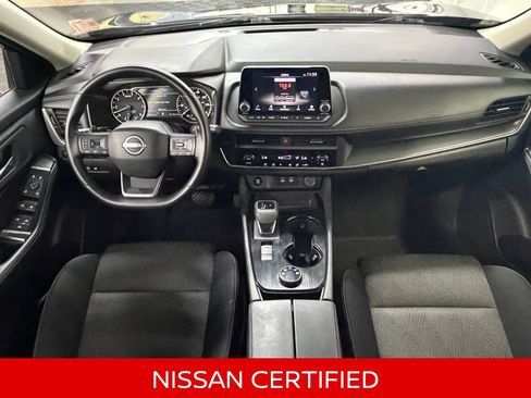 Certified 2025 Nissan Rogue SV AWD/4WD image 17