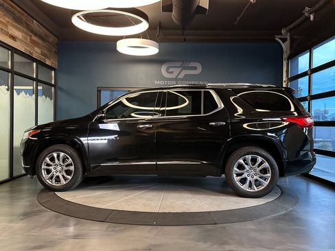 Used 2019 Chevrolet Traverse Premier AWD/4WD image 6