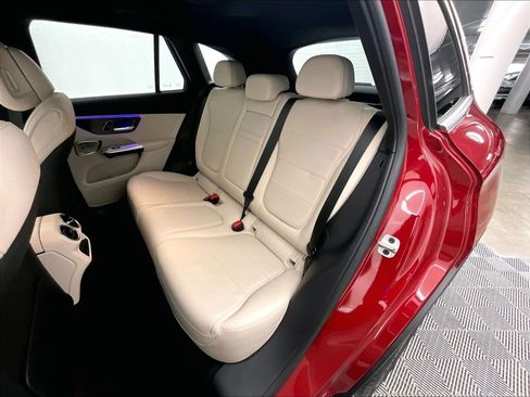 Certified 2024 Mercedes-Benz GLC 300 image 18