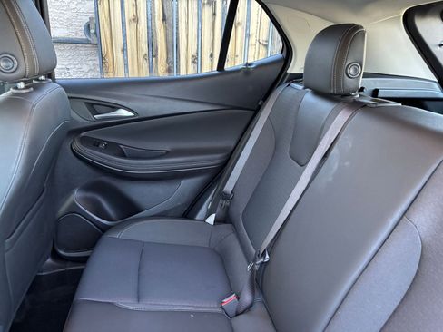 Used 2025 Buick Encore GX Preferred image 38