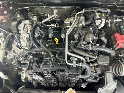 Used 2025 Nissan Altima 2.5 SV FWD image 31