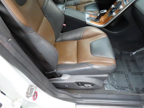 Used 2015 Volvo XC60 T6 AWD/4WD image 20