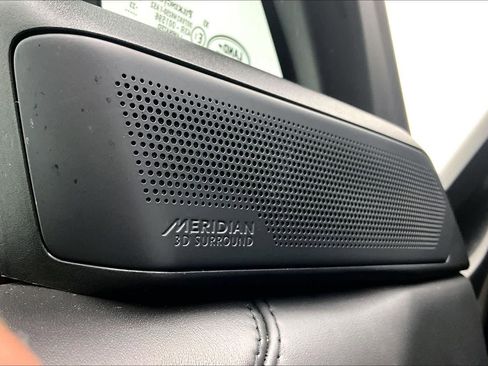 Used 2023 Land Rover Range Rover Autobiography AWD/4WD image 32